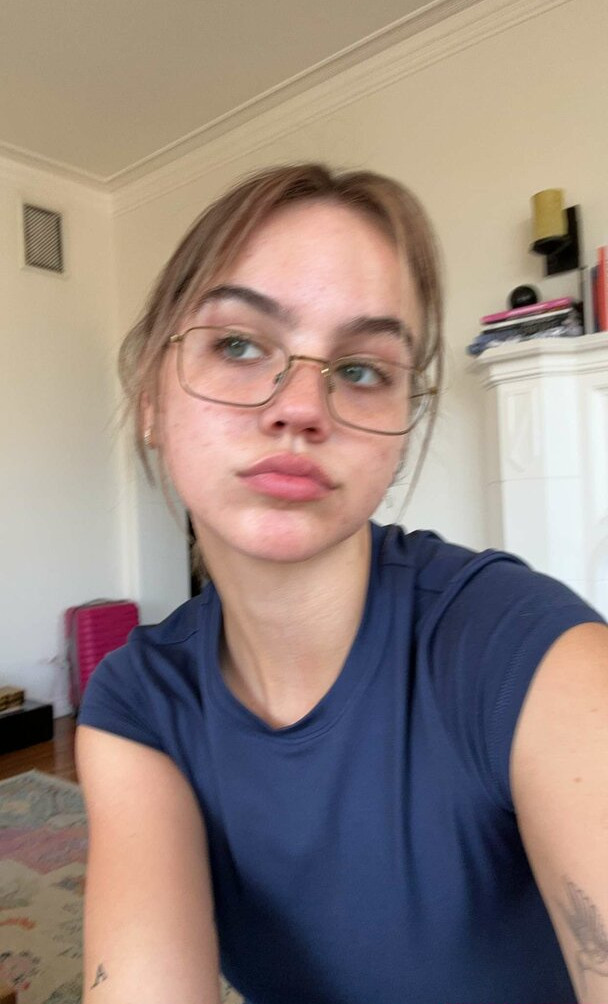 emma-brooks gallery photo #1361