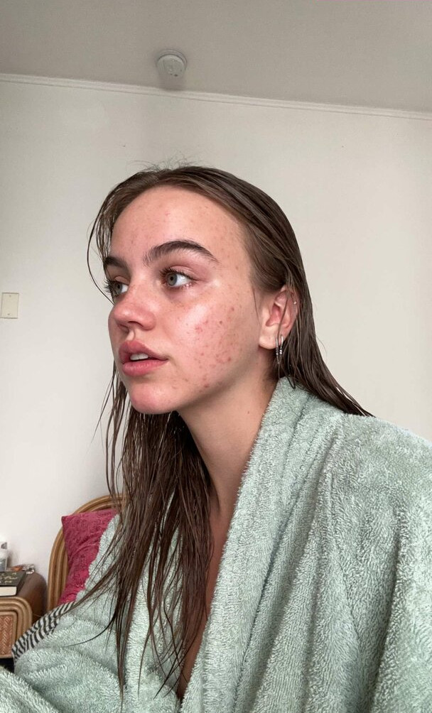 emma-brooks gallery photo #1372