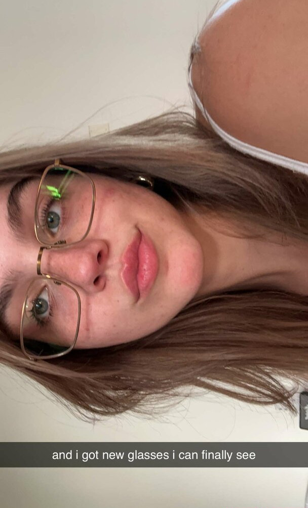 emma-brooks gallery photo #1388