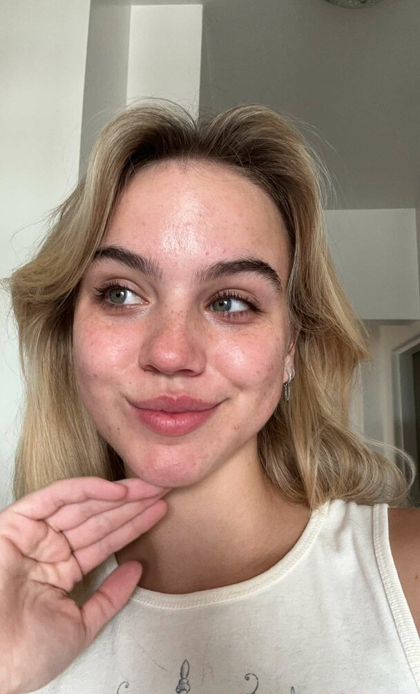 emma-brooks gallery photo #1395