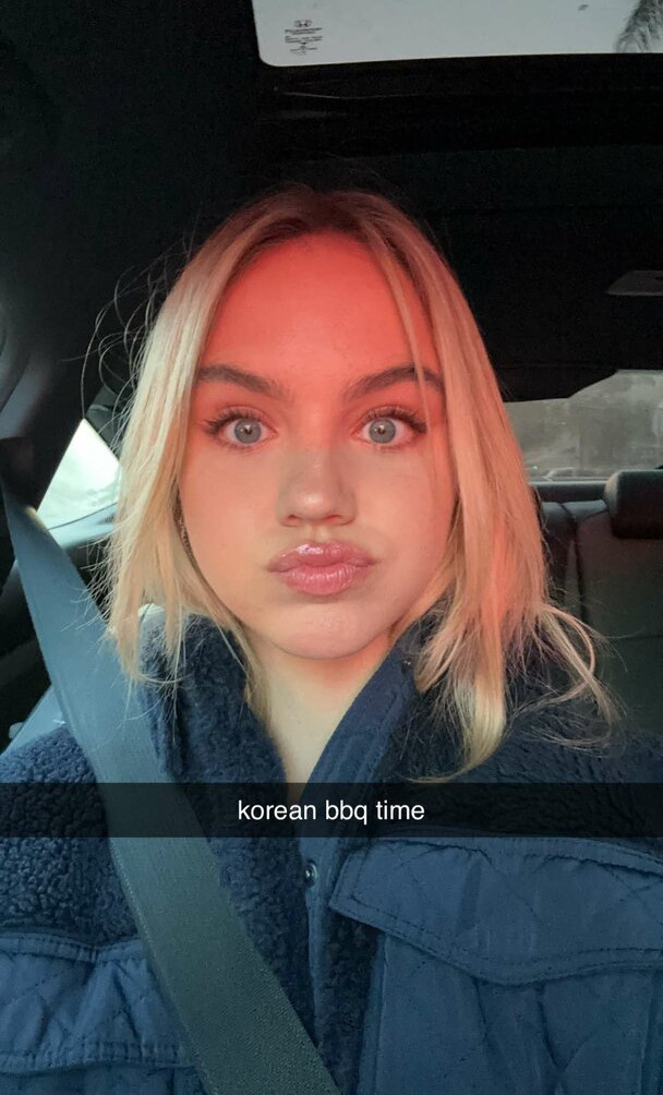 emma-brooks gallery photo #1403