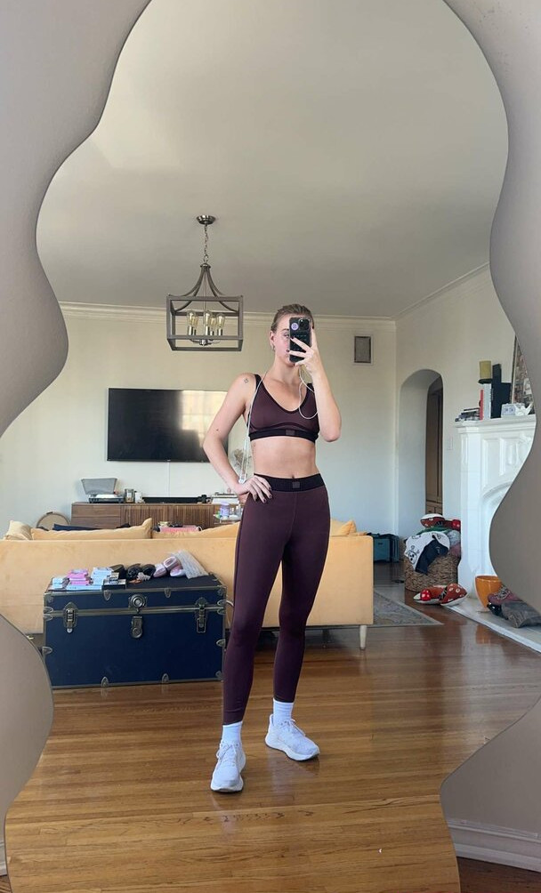 emma-brooks gallery photo #1411