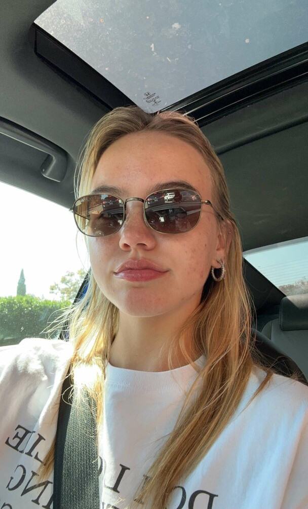 emma-brooks gallery photo #1445