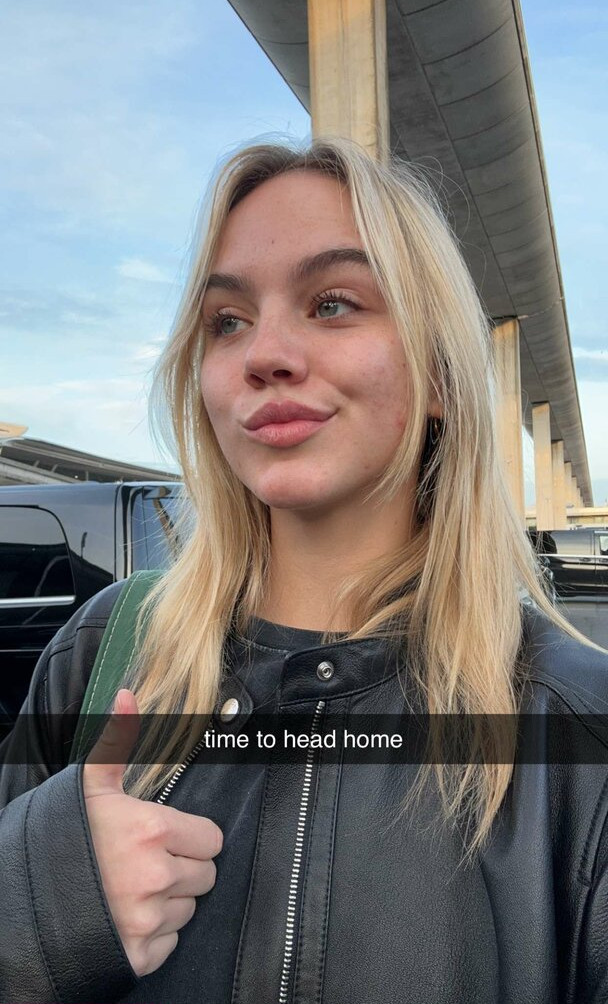 emma-brooks gallery photo #1449