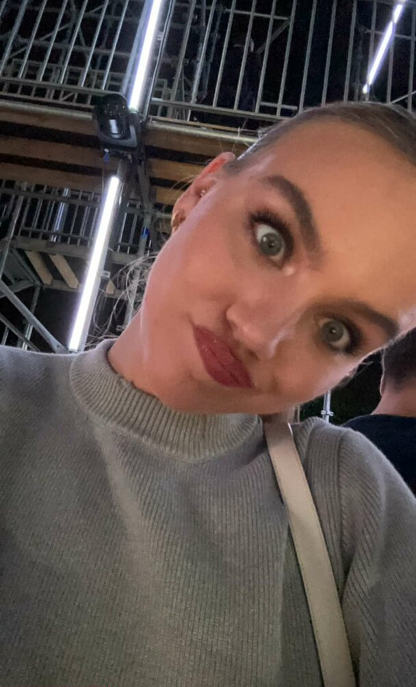 emma-brooks gallery photo #1455