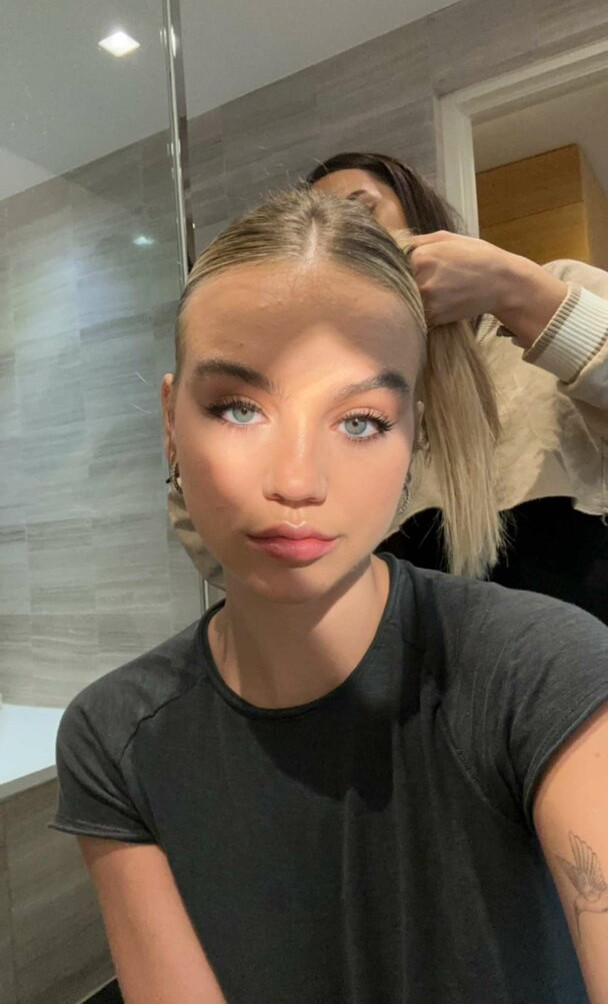 emma-brooks gallery photo #1457