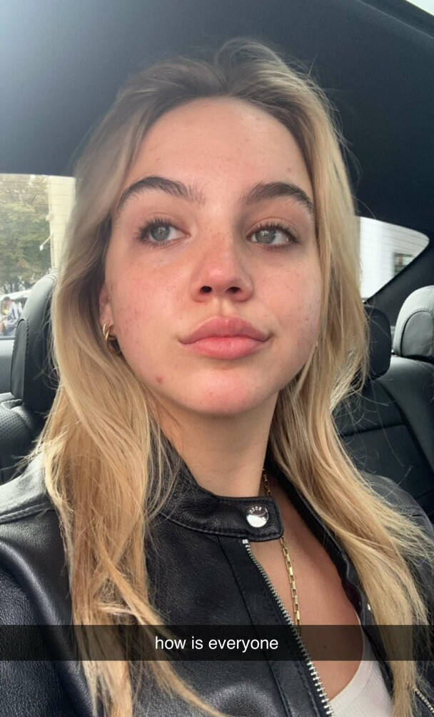 emma-brooks gallery photo #1465