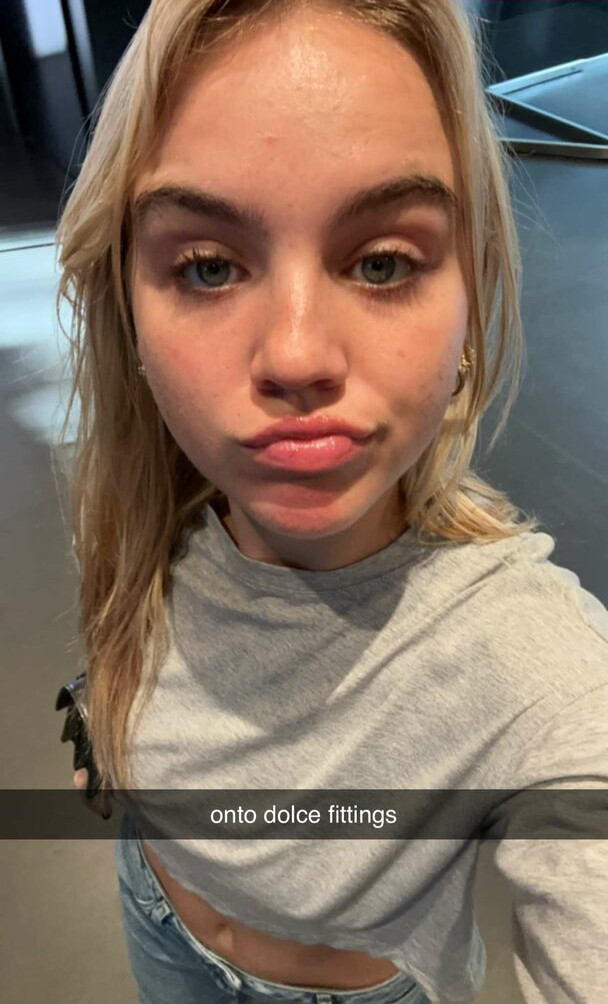 emma-brooks gallery photo #1495