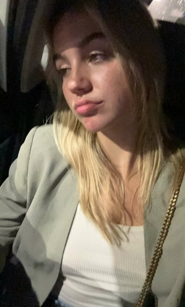 emma-brooks gallery photo #1496