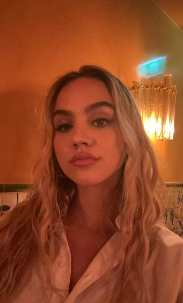 emma-brooks gallery photo #1498