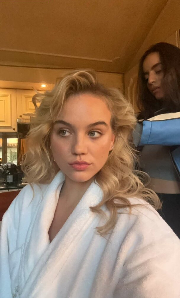 emma-brooks gallery photo #1506