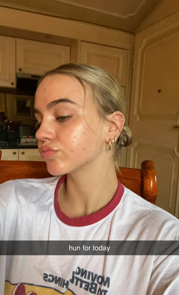 emma-brooks gallery photo #1509