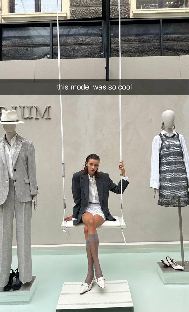 emma-brooks gallery photo #1514