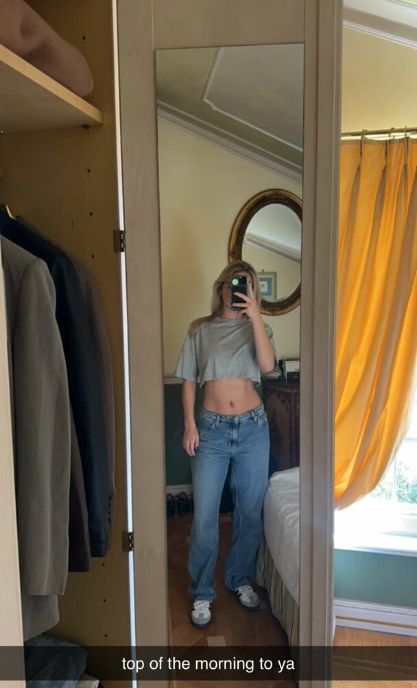 emma-brooks gallery photo #1519