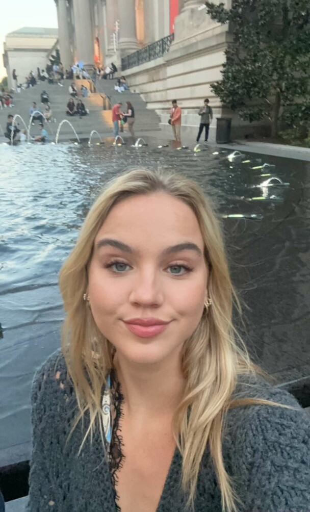 emma-brooks gallery photo #1538