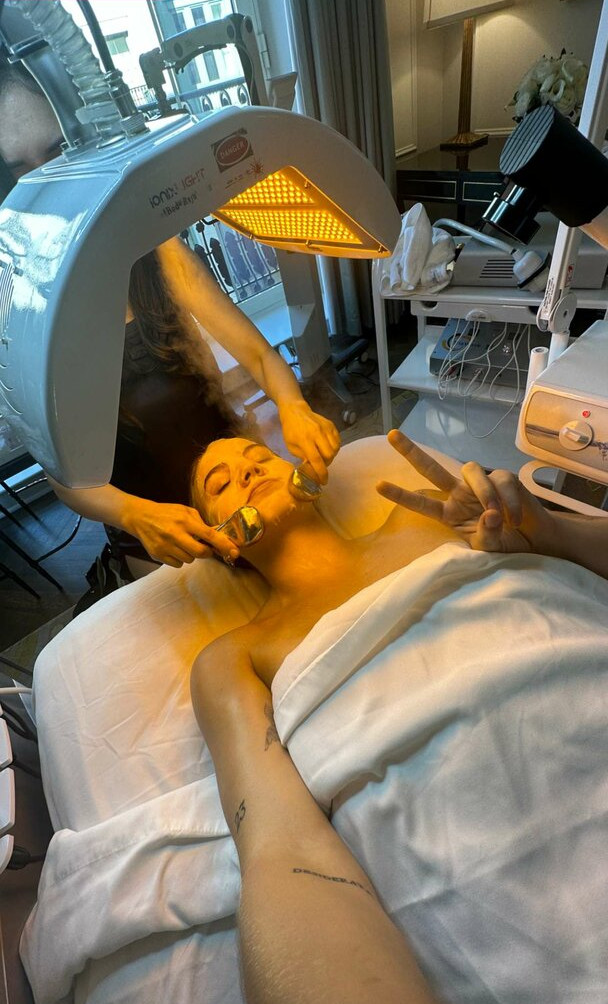 emma-brooks gallery photo #1546