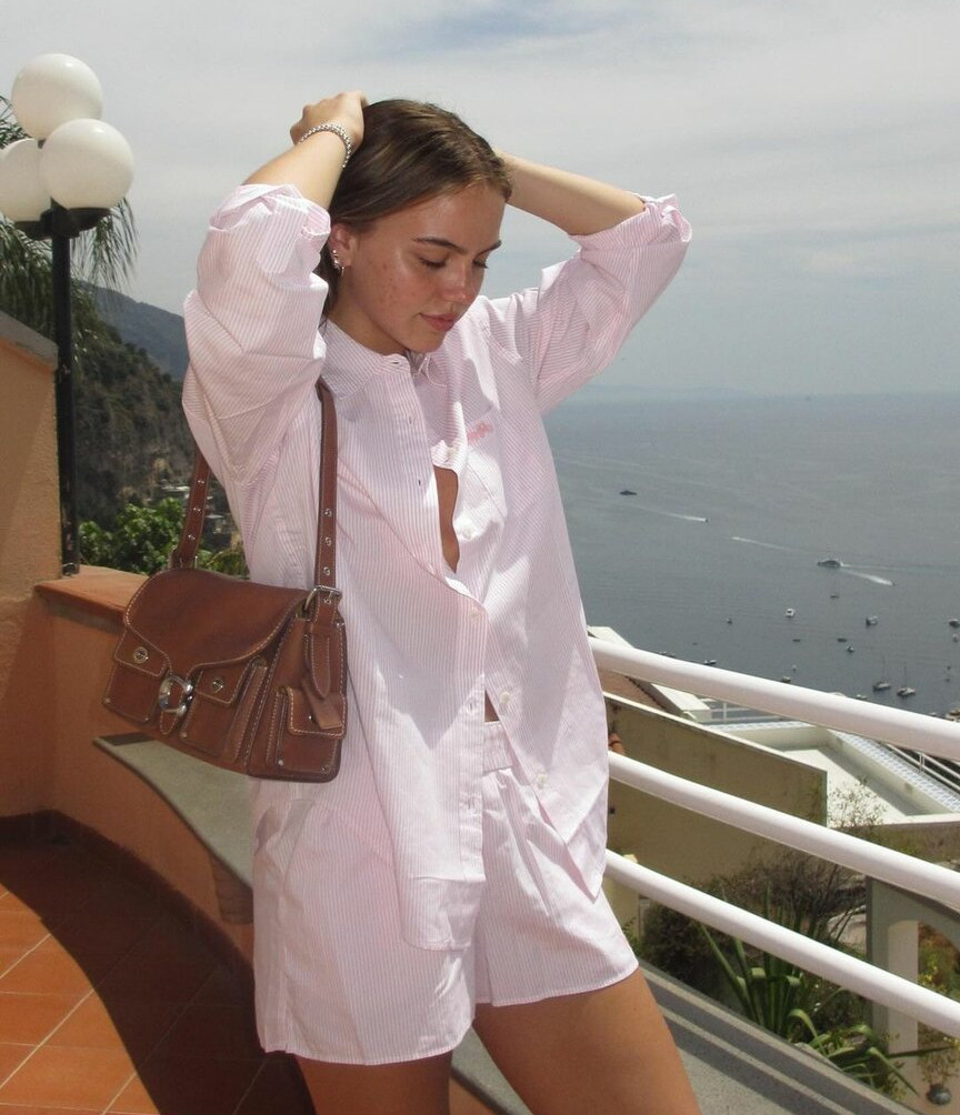 emma-brooks gallery photo #711