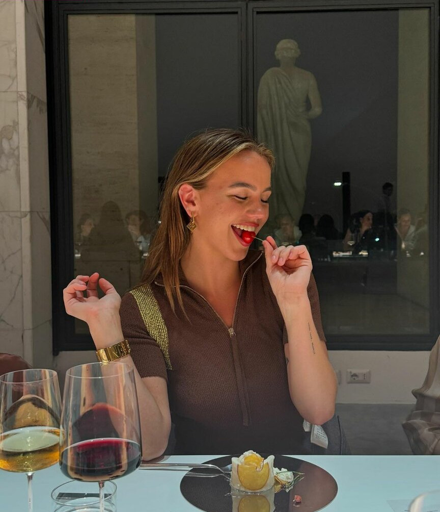 emma-brooks gallery photo #723