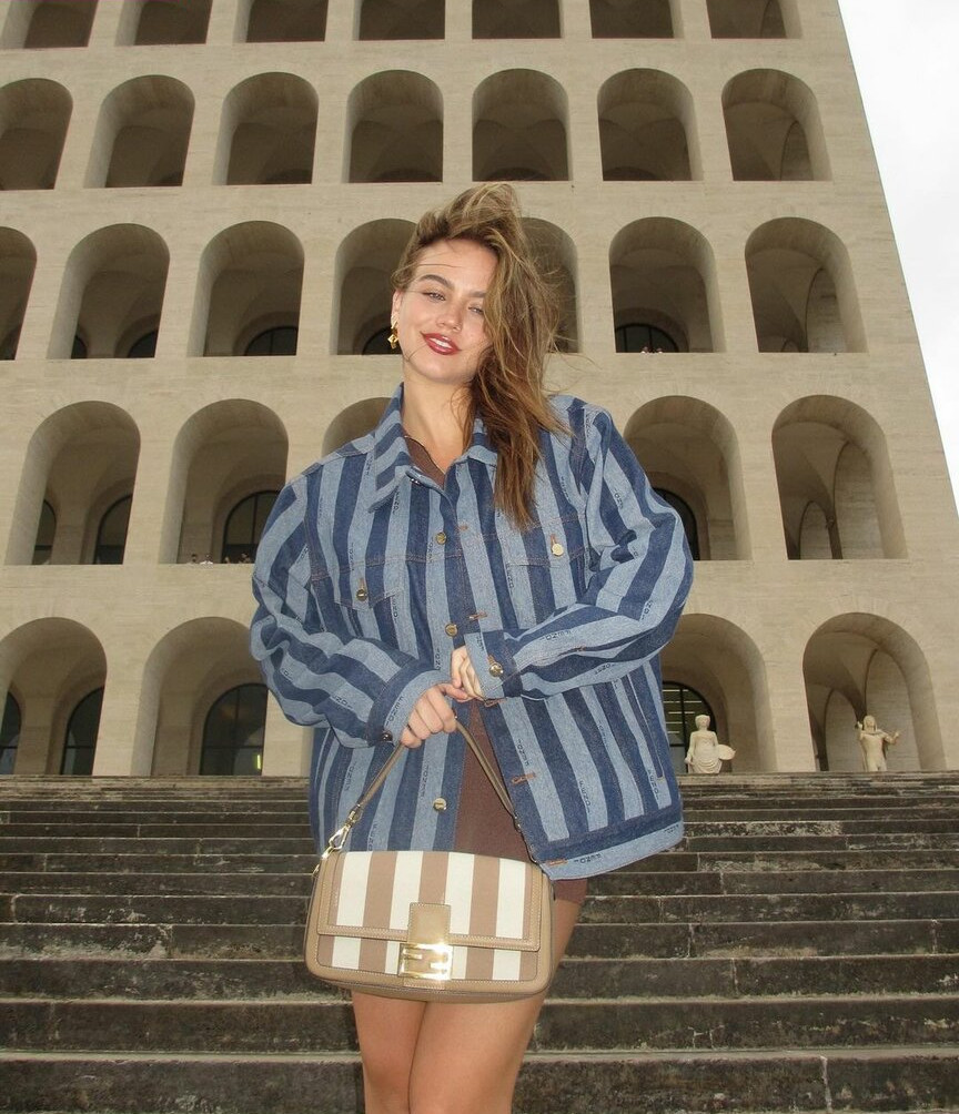 emma-brooks gallery photo #728