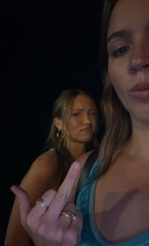 emma-brooks gallery photo #737