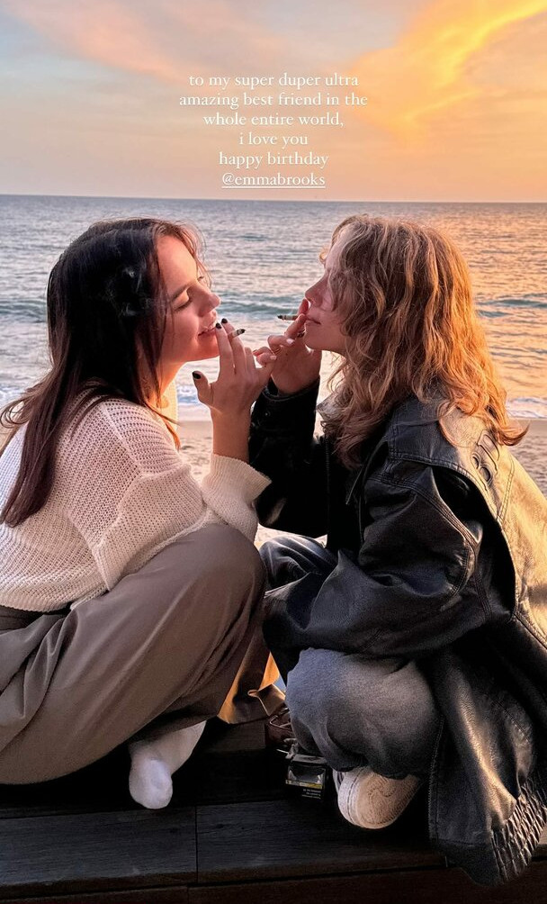 emma-brooks gallery photo #743