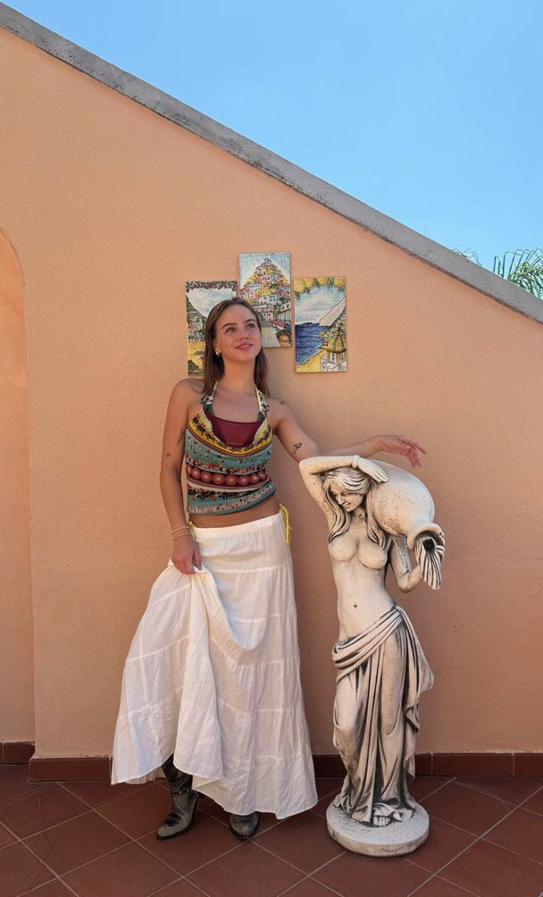 emma-brooks gallery photo #753