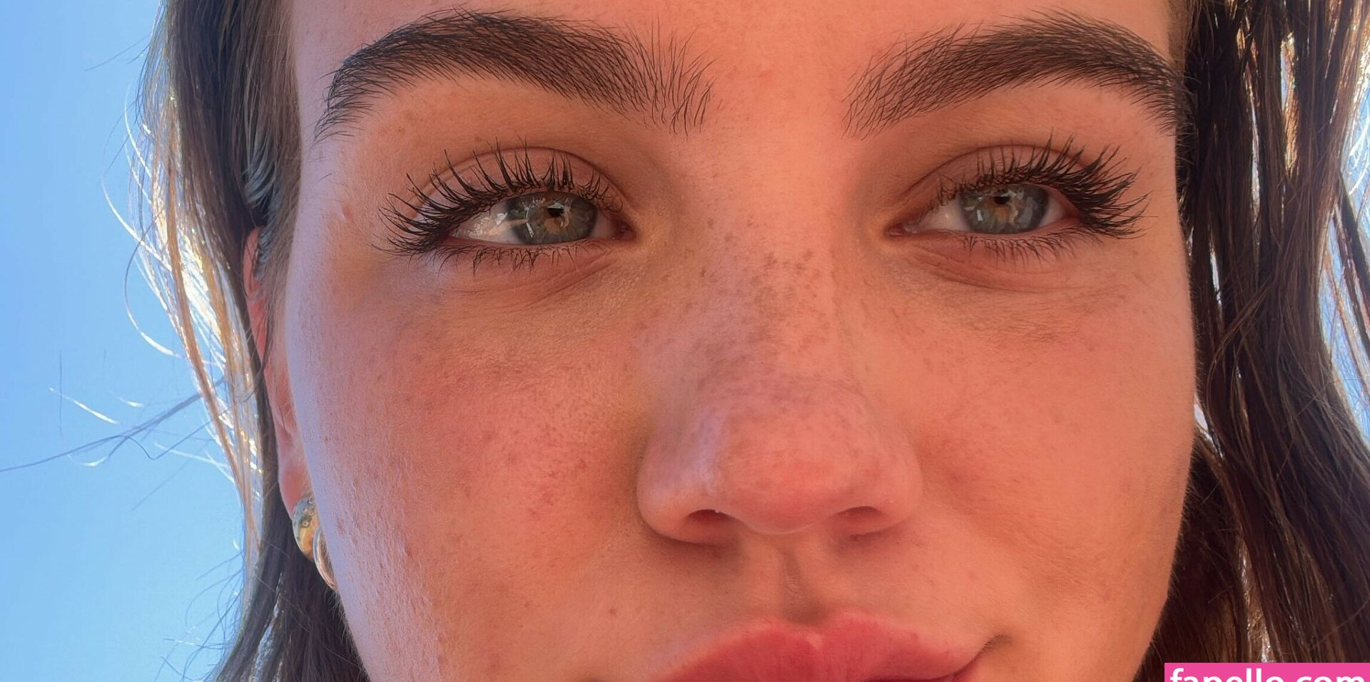 emma-brooks gallery photo #766