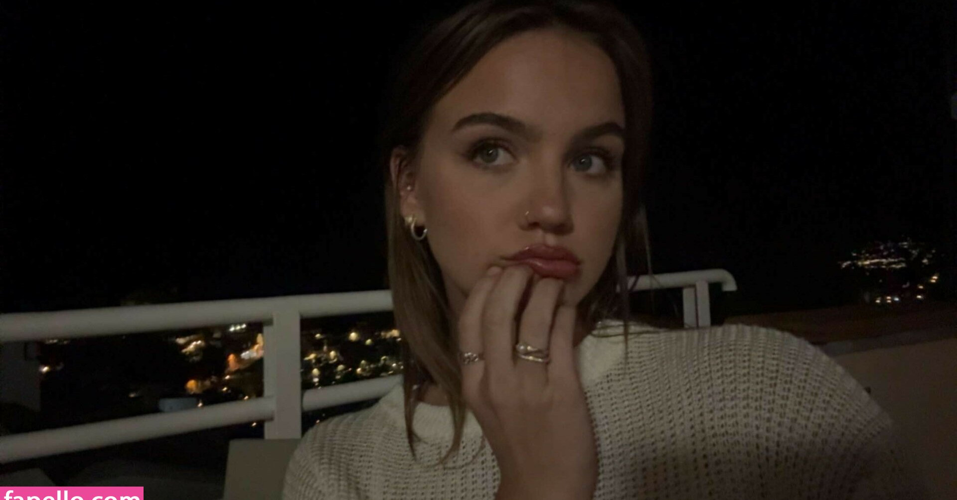 emma-brooks gallery photo #775