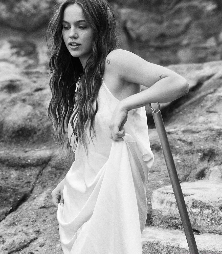 emma-brooks gallery photo #791