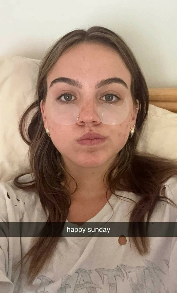 emma-brooks gallery photo #793