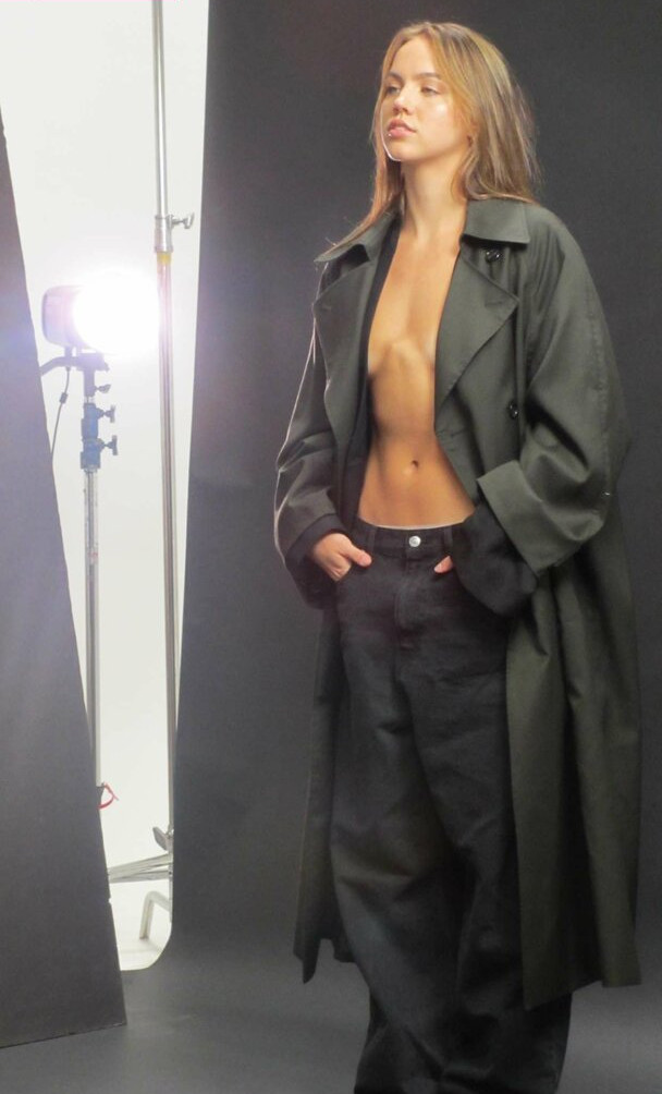 emma-brooks gallery photo #818