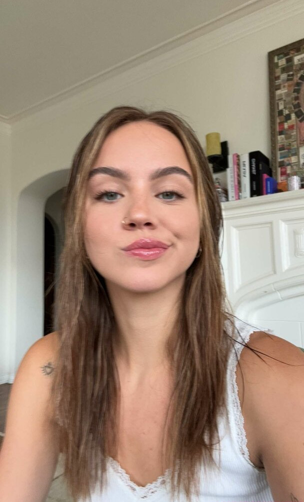 emma-brooks gallery photo #825