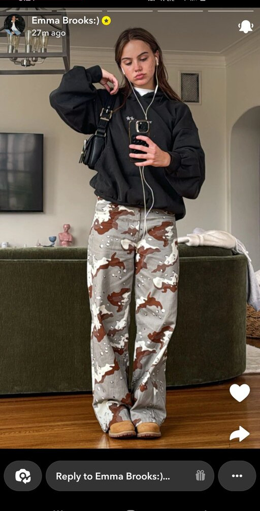 emma-brooks gallery photo #836