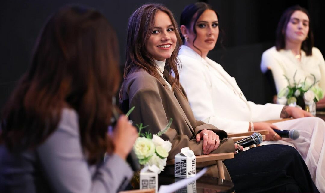 emma-brooks gallery photo #866