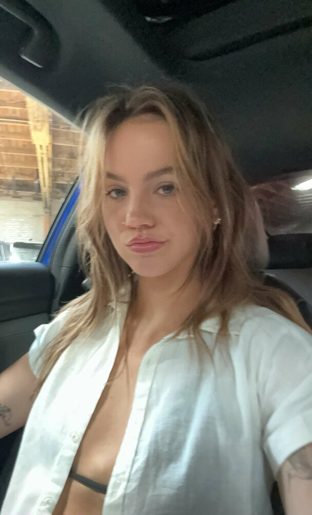 emma-brooks gallery photo #881