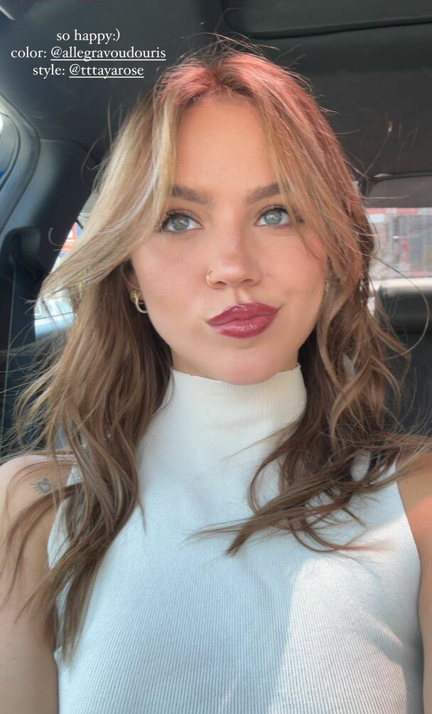 emma-brooks gallery photo #891