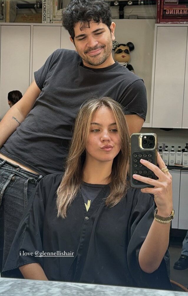 emma-brooks gallery photo #894