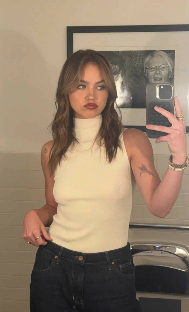 emma-brooks gallery photo #895