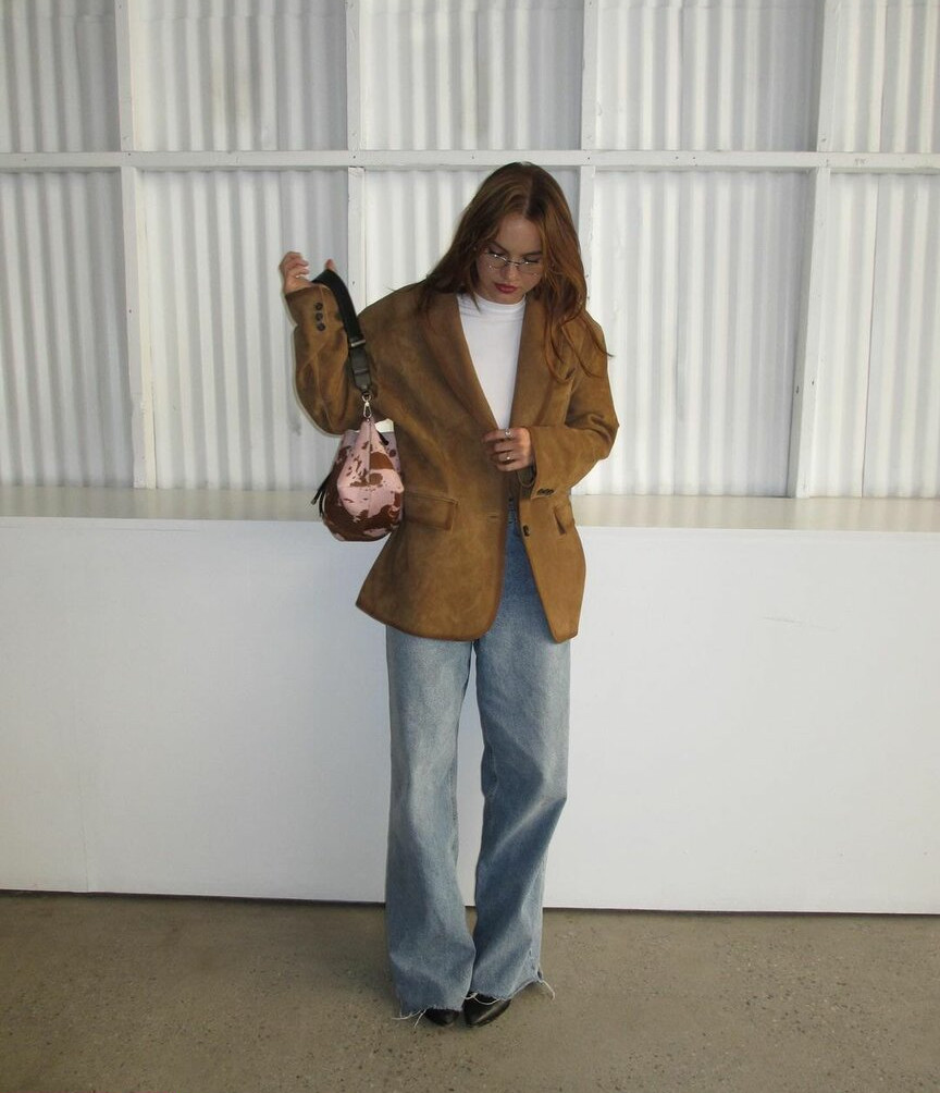 emma-brooks gallery photo #897