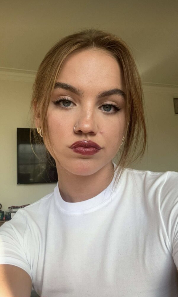 emma-brooks gallery photo #903