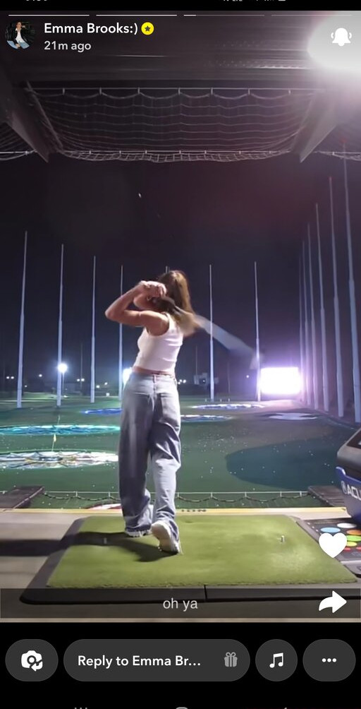 emma-brooks gallery photo #906