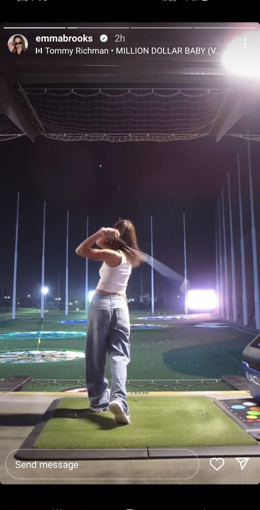 emma-brooks gallery photo #908