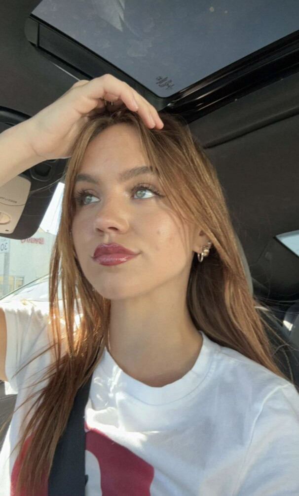 emma-brooks gallery photo #914