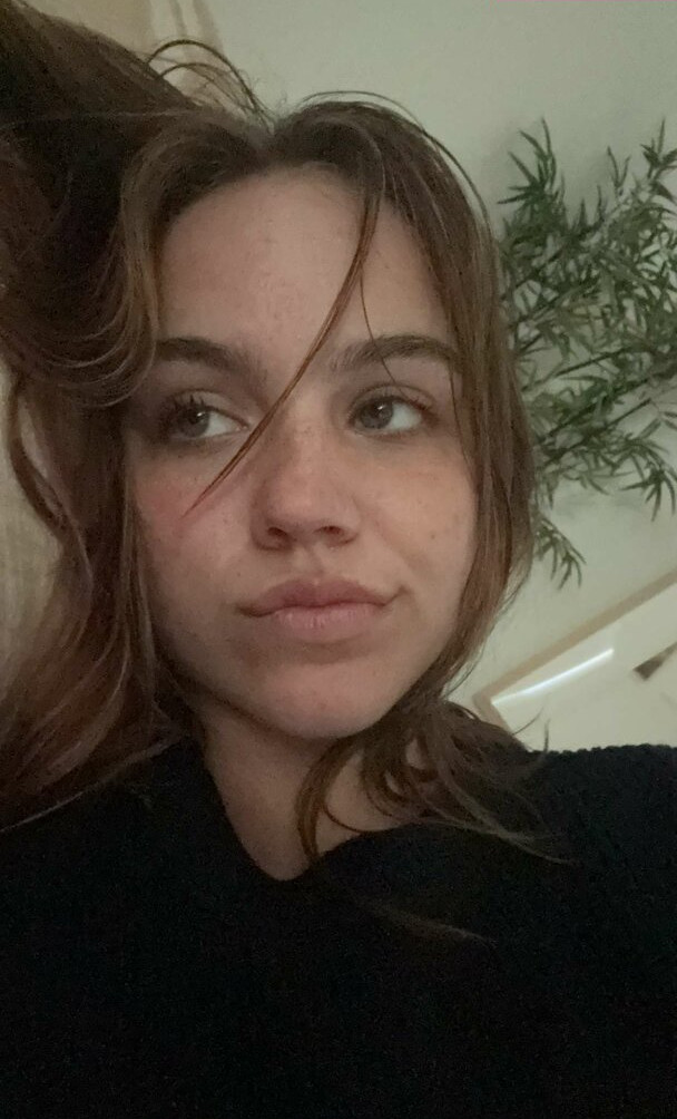 emma-brooks gallery photo #921