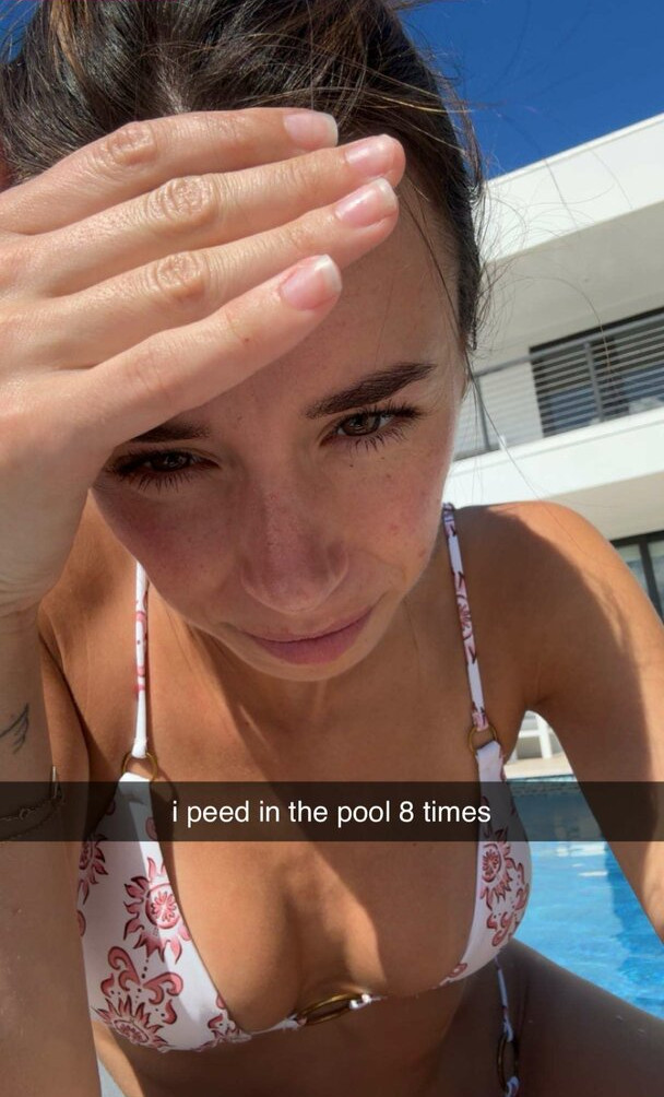 emma-brooks gallery photo #927