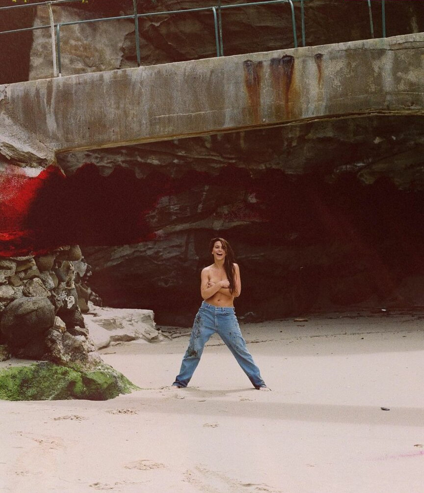 emma-brooks gallery photo #937