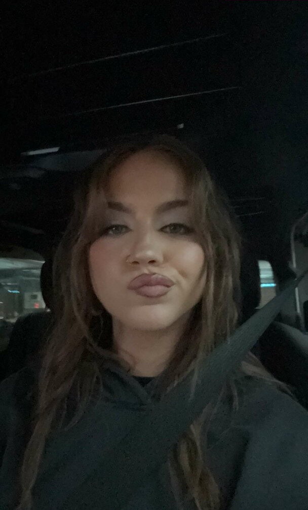 emma-brooks gallery photo #949