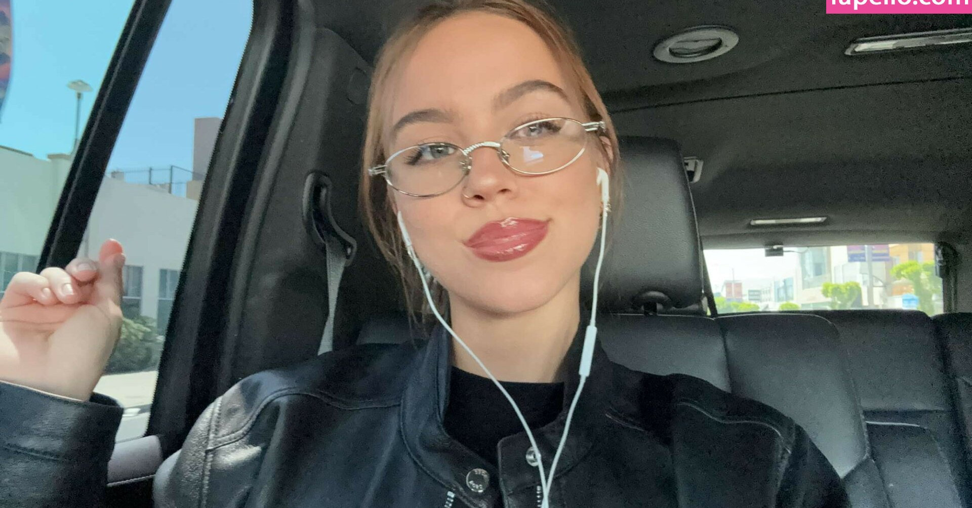 emma-brooks gallery photo #974