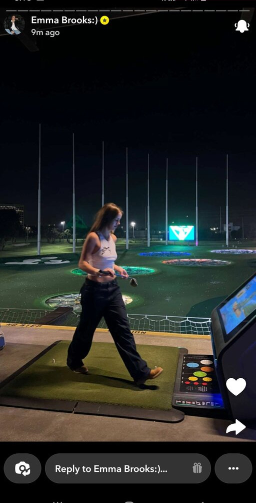 emma-brooks gallery photo #975