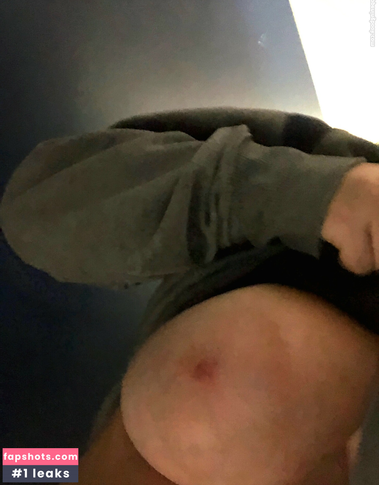 Emma Burzynski gallery photo #13